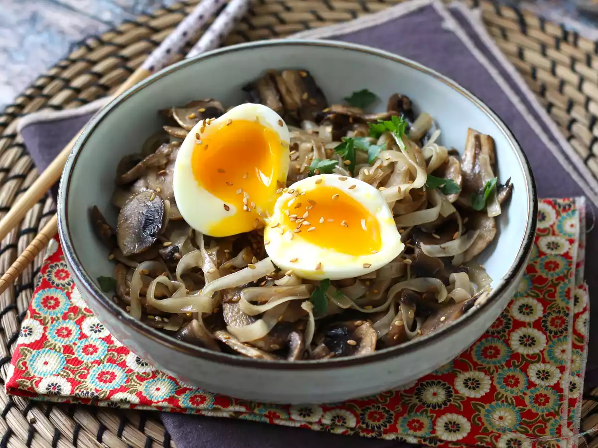 Rijstnoedels met champignons en een zachtgekookt ei! - foto 5