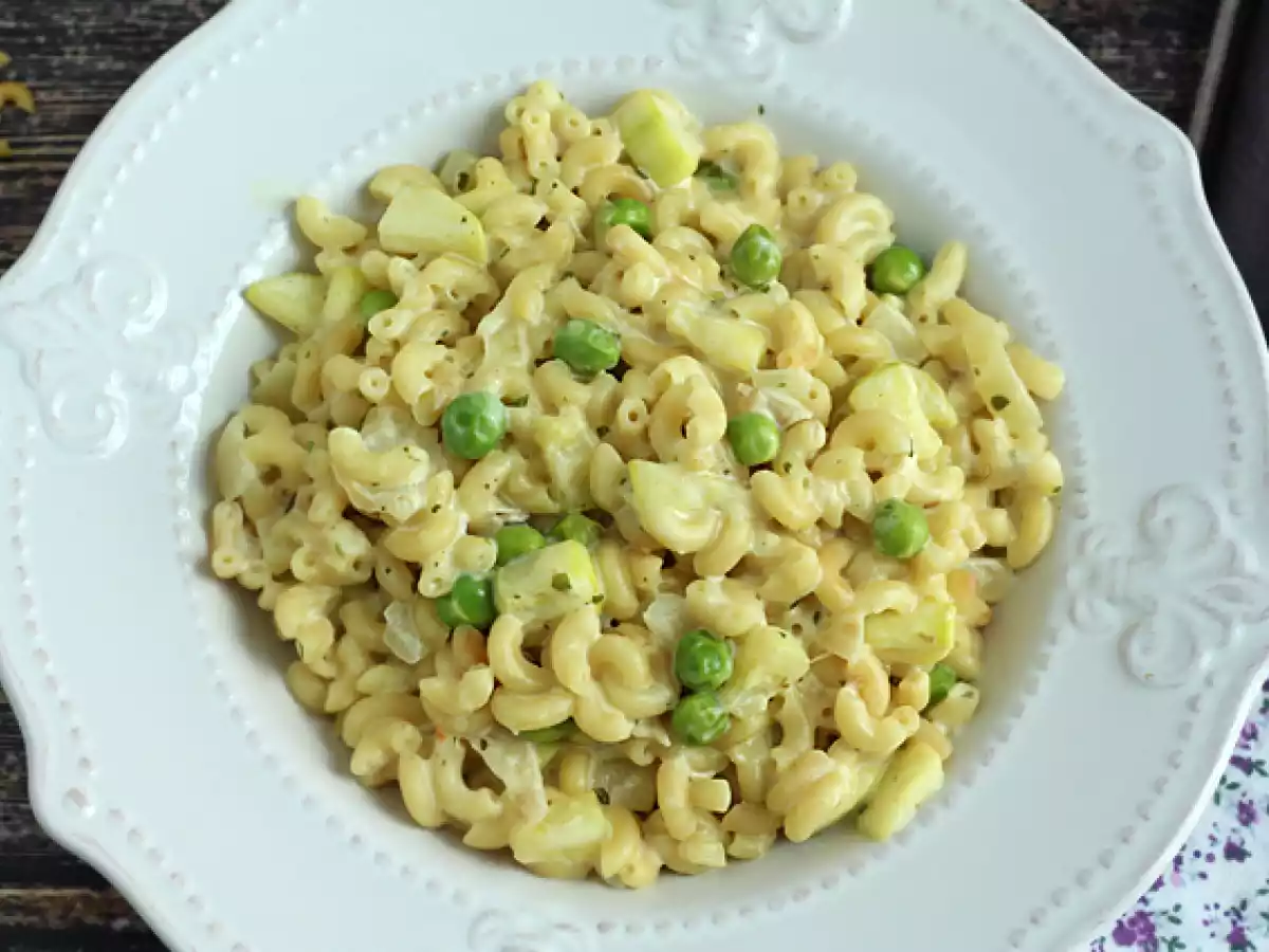 Risotto met coquillettes, doperwten, courgettes, knoflook en kruidenkaas - foto 4