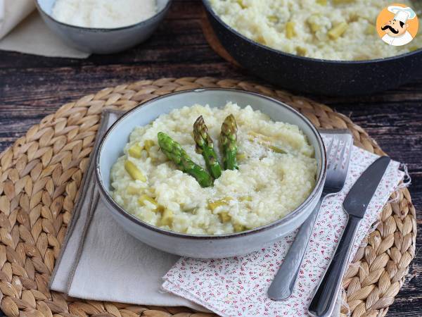 Risotto met groene asperges en Parmezaanse kaas