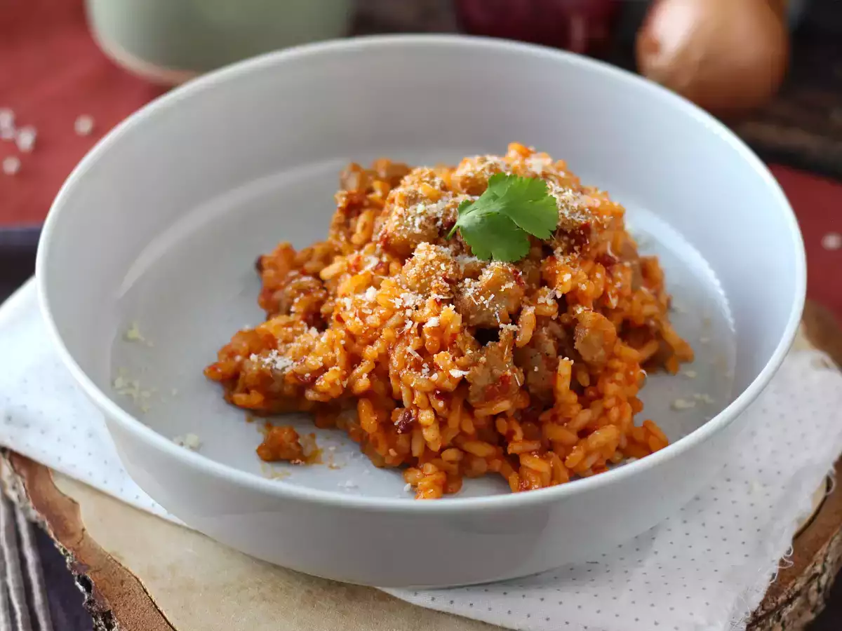 Risotto met 'nduja en worst, een hoofdgerecht met een intense smaak - foto 3