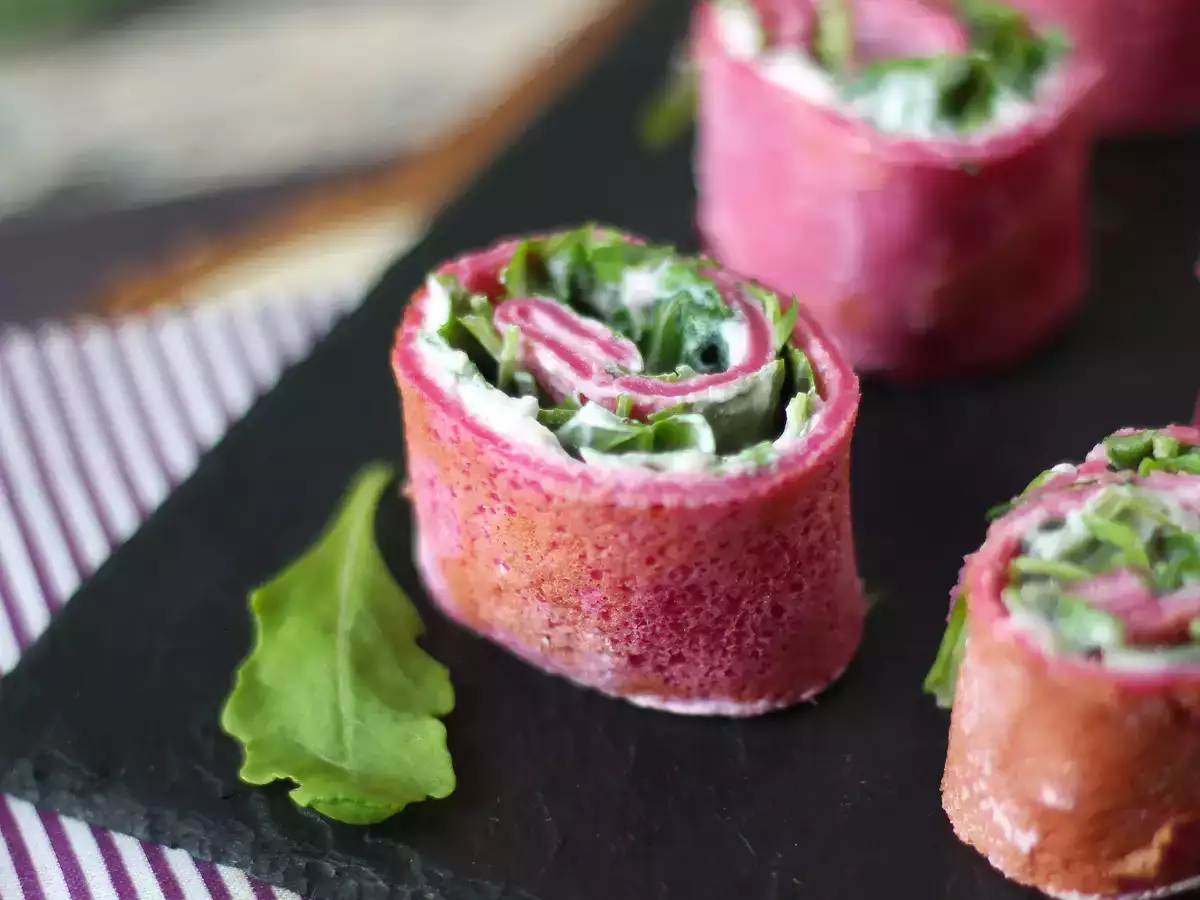 Rodebietcrêpesrolletjes met ricotta en rucola - foto 3