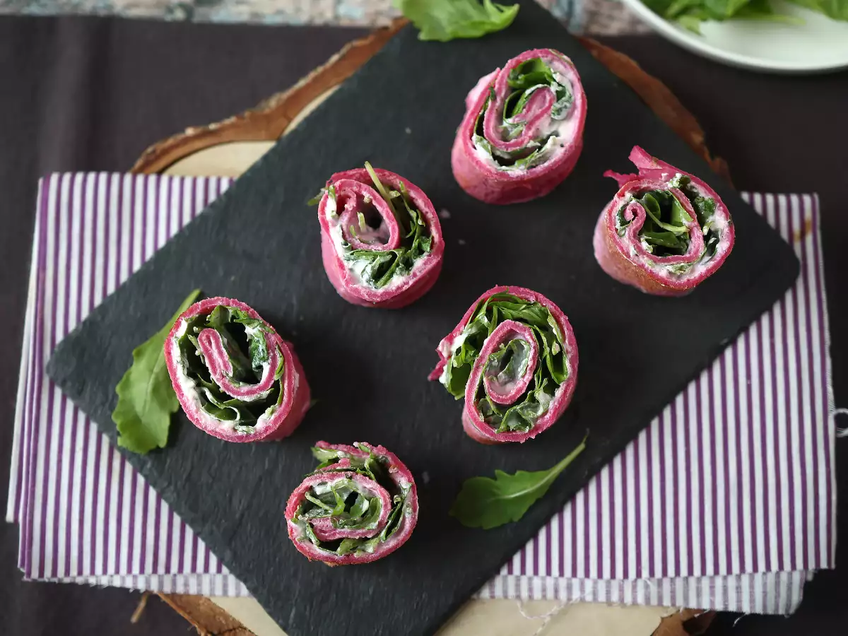 Rodebietcrêpesrolletjes met ricotta en rucola - foto 6
