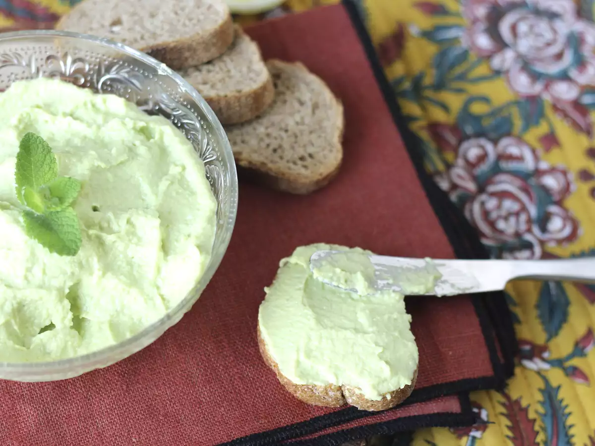 Romige avocadomayonaise met hardgekookt ei - zonder rauw ei - foto 2