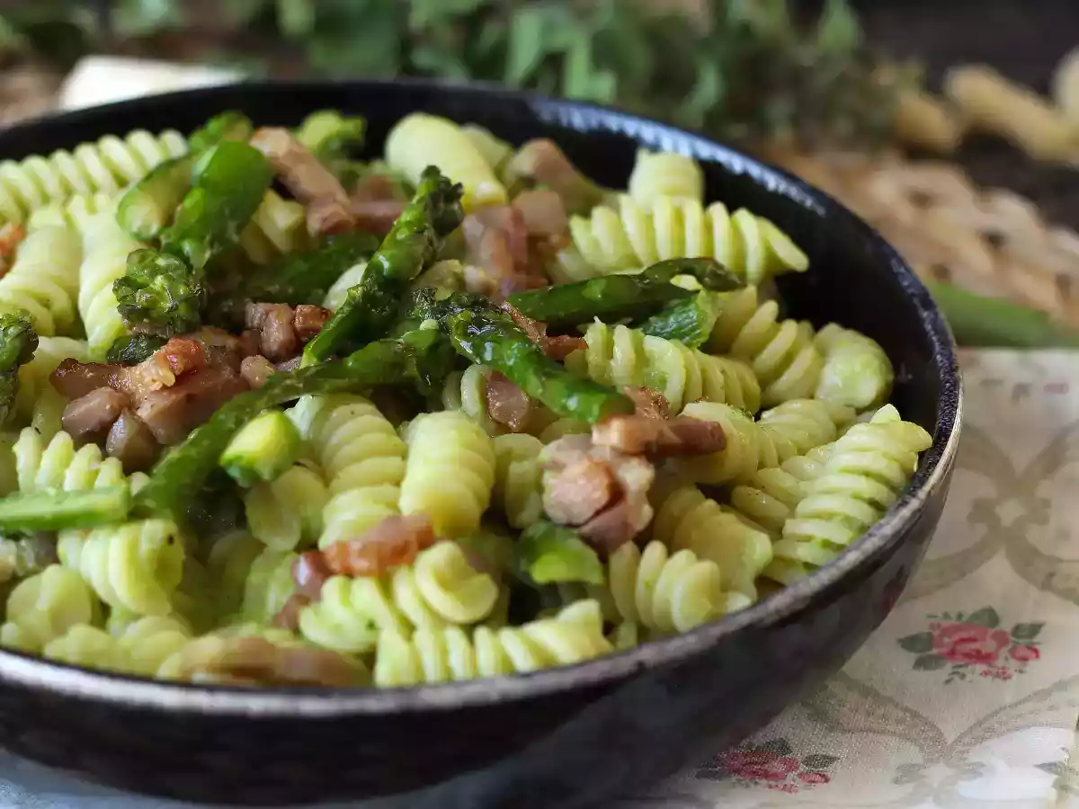 Romige pasta met asperges en spek: makkelijk en lekker recept - foto 2