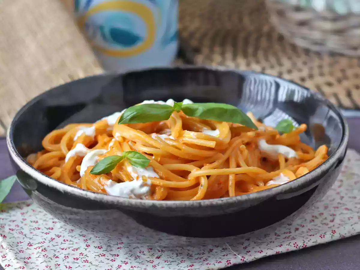 Romige pasta met burrata en kerstomaatjes - foto 3