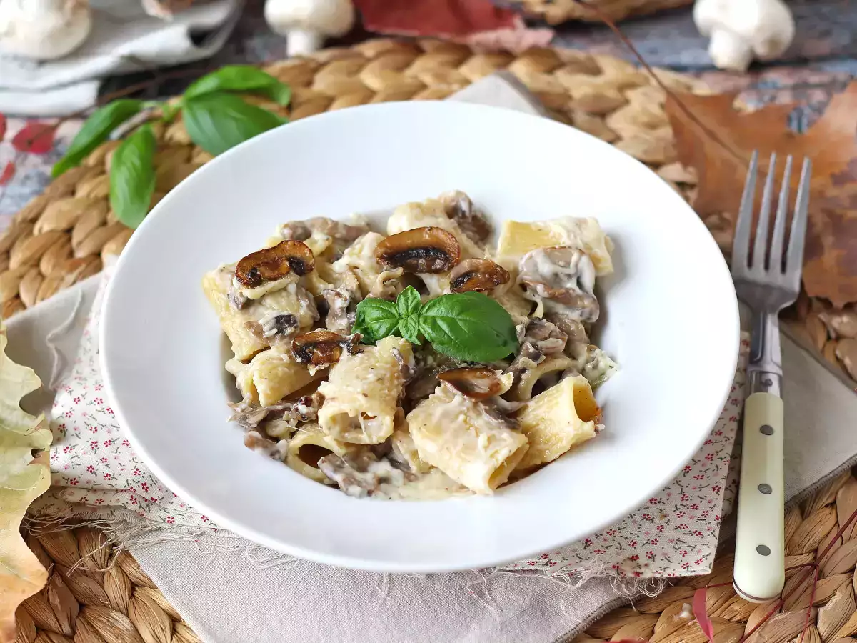 Romige pasta met champignons en room: een eenvoudig voorgerecht met authentieke smaak - foto 4