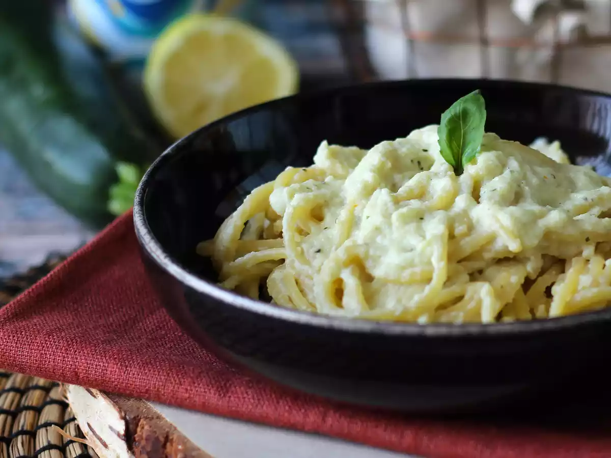 Romige pasta met courgettes en Griekse yoghurt - foto 3