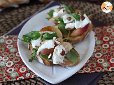 Rucola brood met geroosterde perziken en burrata: een zoete en hartige combinatie die superlekker is! - foto 2