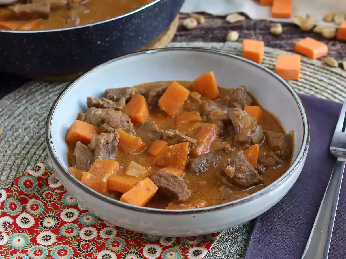 Rundvlees met mafé (de makkelijke en nog steeds lekkere versie!)