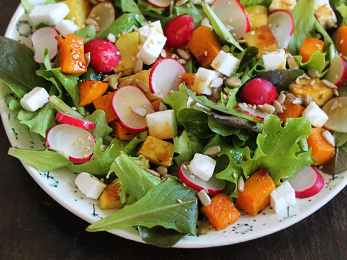Salade met flespompoen, aardappel, radijs en feta - foto 2