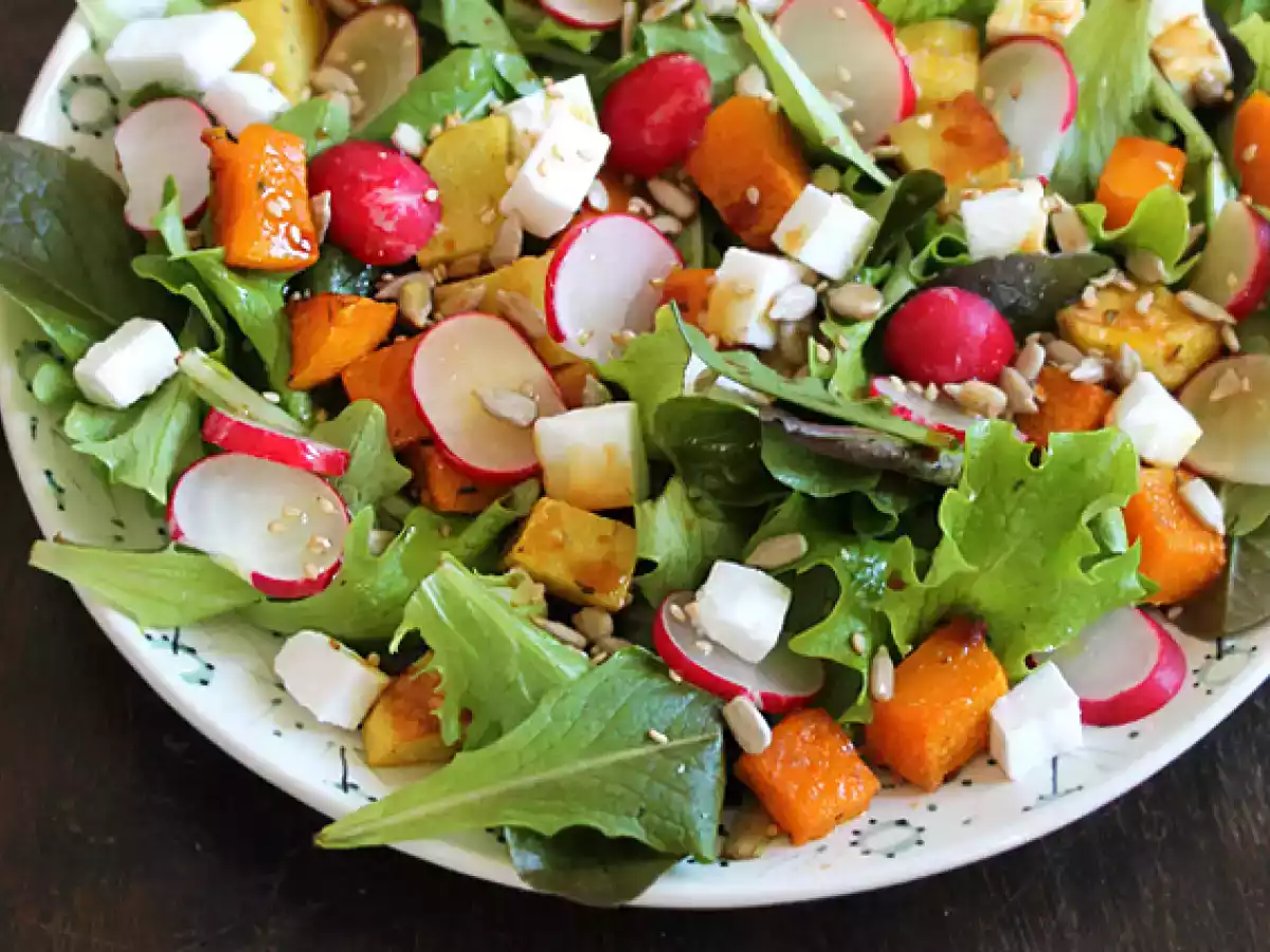 Salade van butternut, aardappel, radijs en feta - foto 2