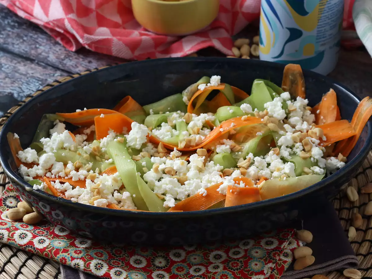 Salade van groentetaglierelle met pindasaus - foto 3