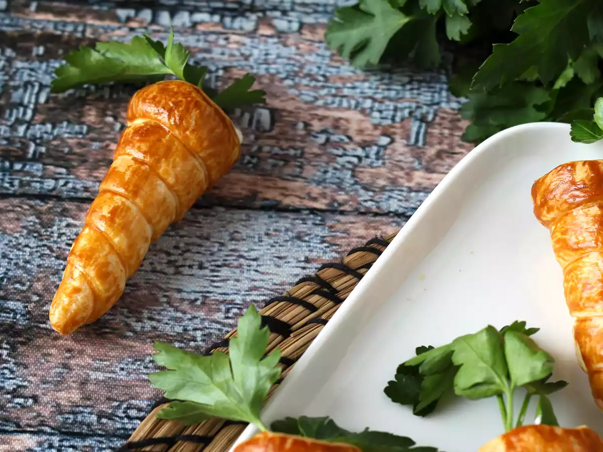 Schattige bladerdeegworteltjes voor een paasaperitief: geitenkaas en zongedroogde tomaatjes - foto 6