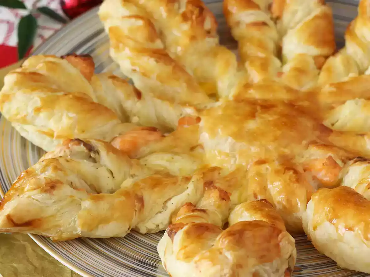 Schilferig gebakje met zalm en fromage frais, perfect om te snacken als aperitief - foto 4