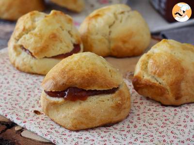 Scones met citroenschil