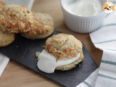 Scones met gerookte zalm en dille