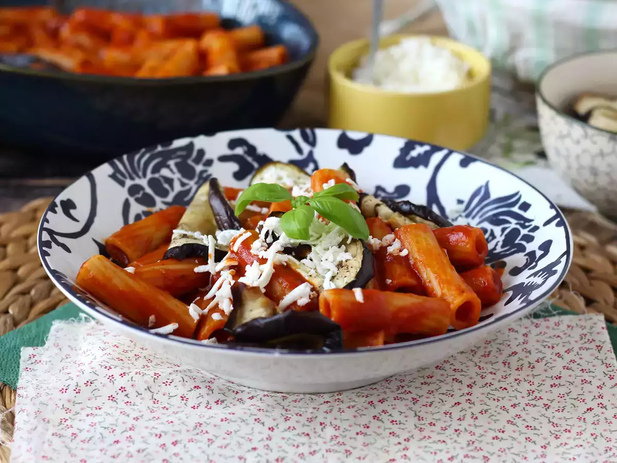 Siciliaanse pasta met aubergine: de makkelijke en lichte versie - Pasta alla Norma - foto 6