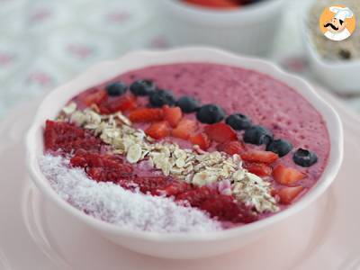 Smoothiebowl met rood fruit