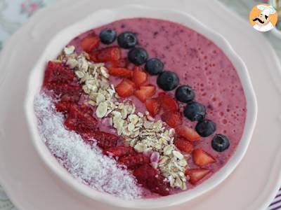 Smoothiebowl met rood fruit - foto 2