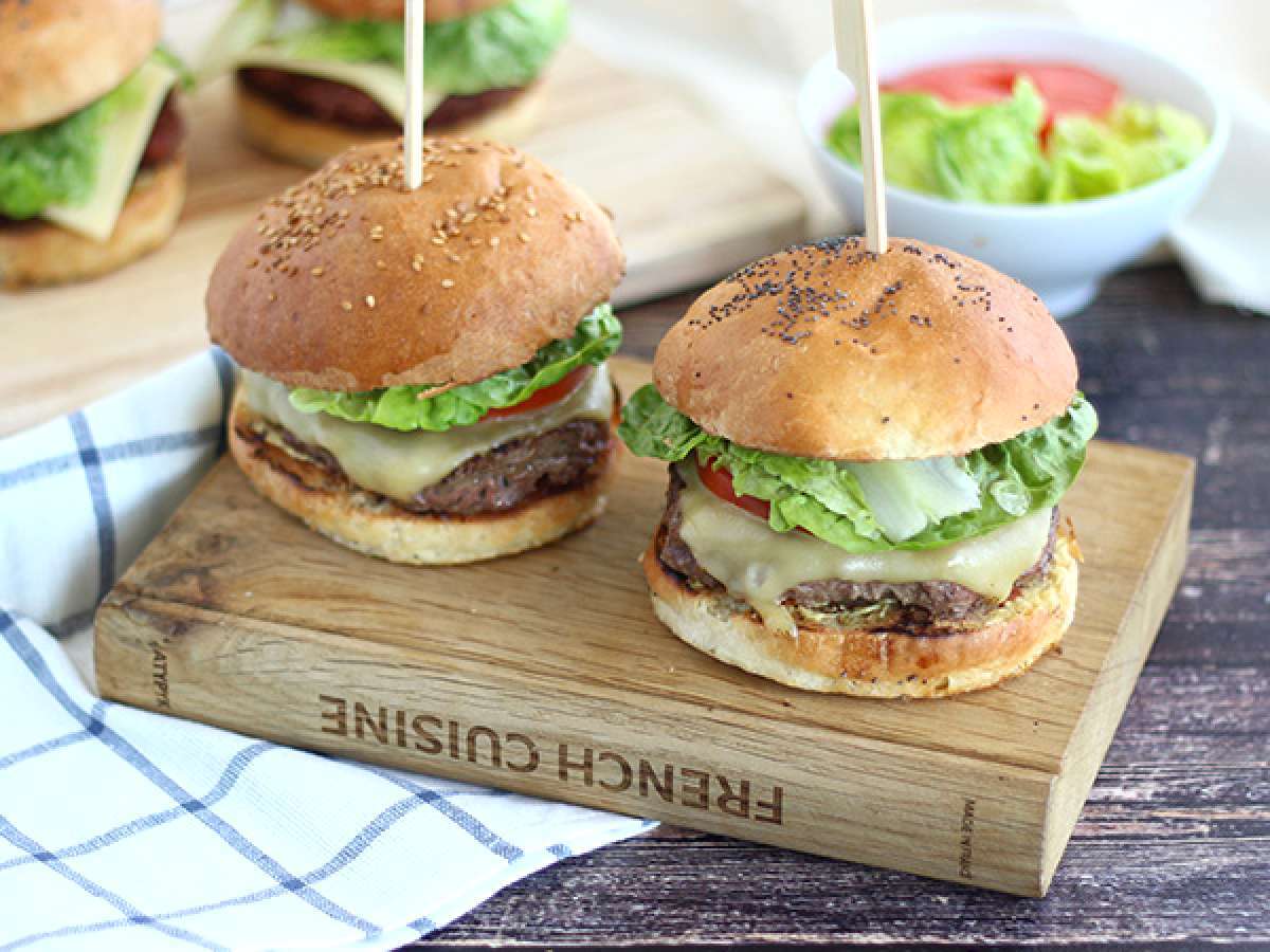 Snelle en makkelijke zelfgemaakte burger