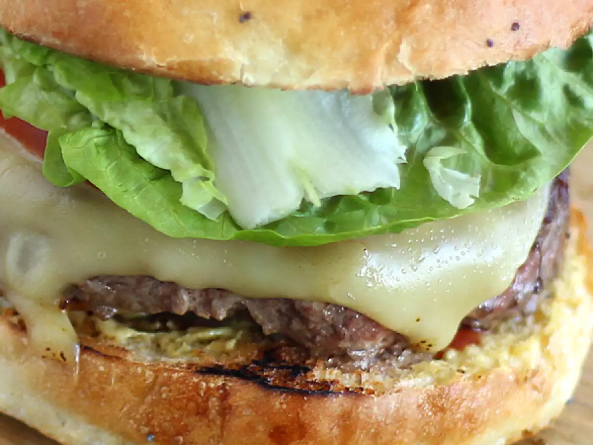 Snelle en makkelijke zelfgemaakte burger - foto 4