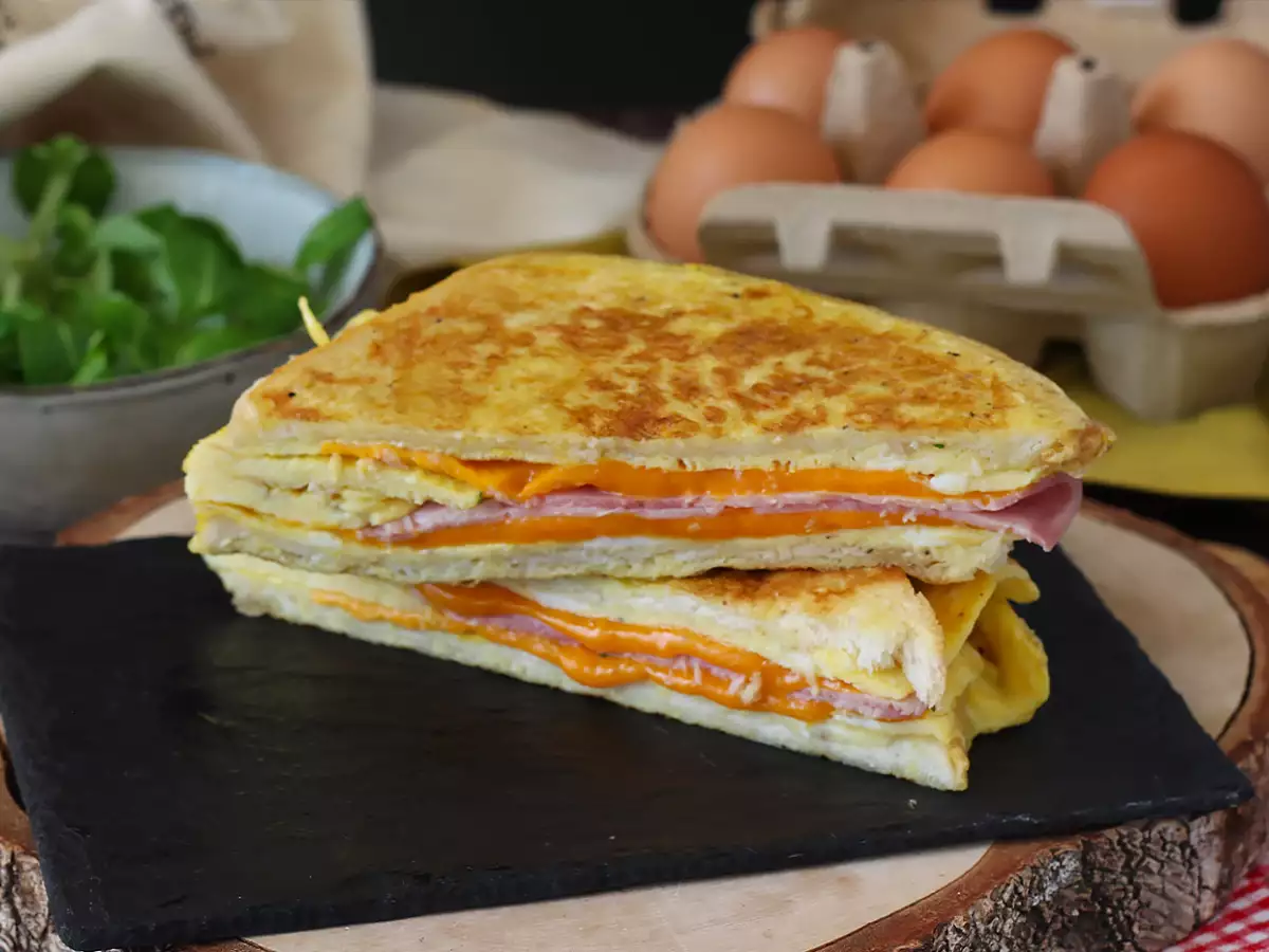 Snelle omeletsandwich – French toast-omeletsandwich – eierensandwich-hack