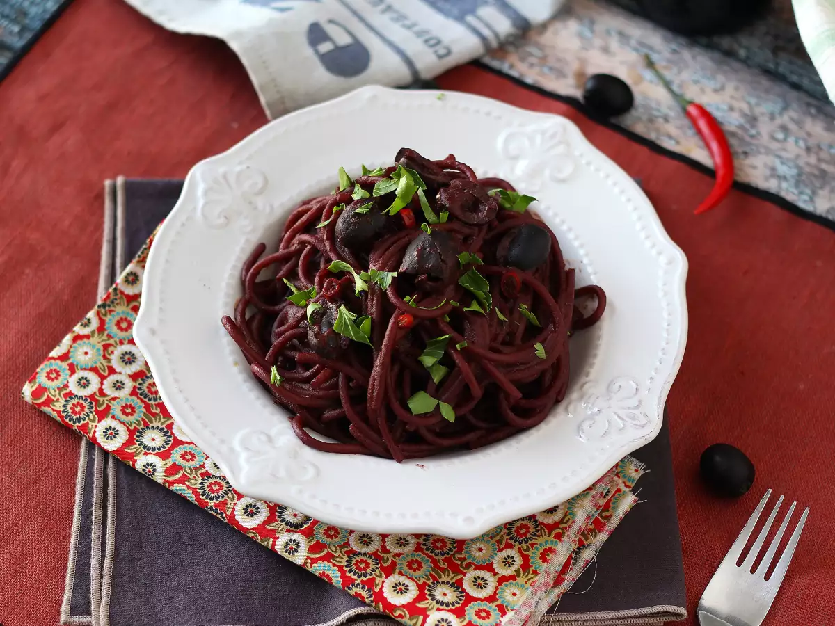 Spaghetti al fuoco di Bacco: pasta met rode wijn voor iets bijzonders op tafel - foto 2