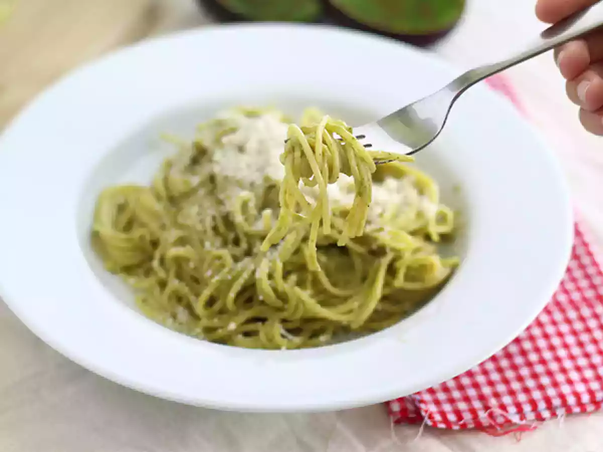 Spaghetti carbonara met avocado - foto 3