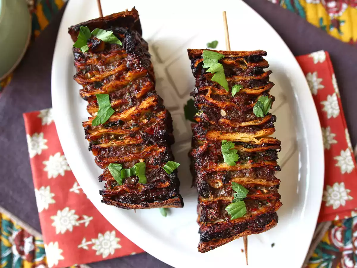Spiesjes van lavas kebab met tortilla's, gemakkelijk te bakken in de airfryer!