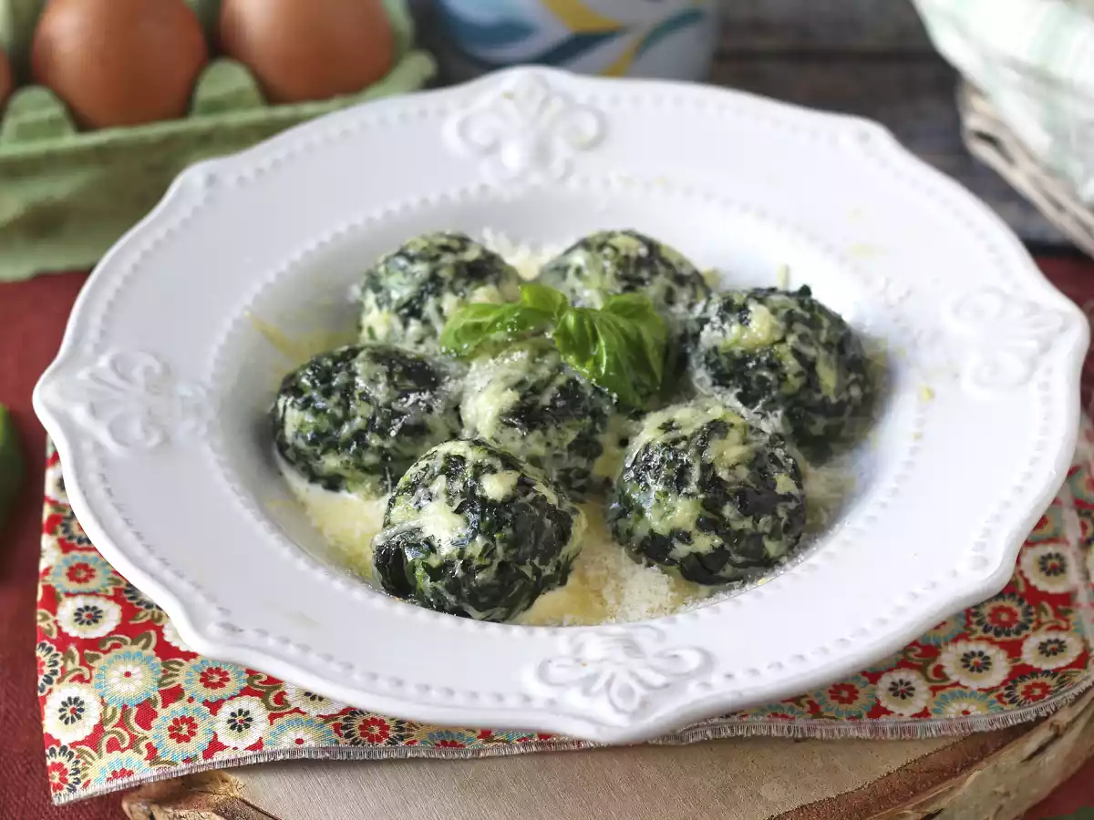 Spinazie en ricotta malfatti, het gemakkelijke zelfgemaakte pastarecept zonder kneden - foto 2