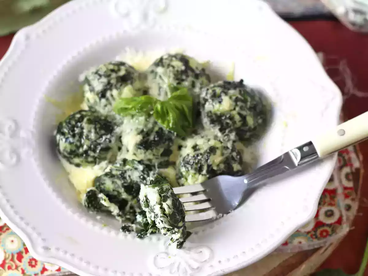 Spinazie en ricotta malfatti, het gemakkelijke zelfgemaakte pastarecept zonder kneden - foto 3