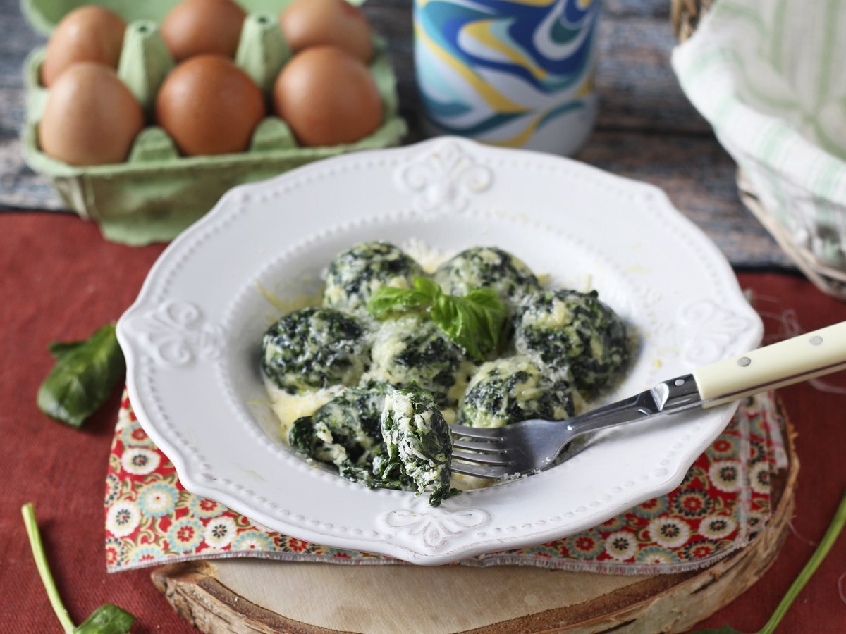 Spinazie en ricotta malfatti, het gemakkelijke zelfgemaakte pastarecept zonder kneden - foto 5
