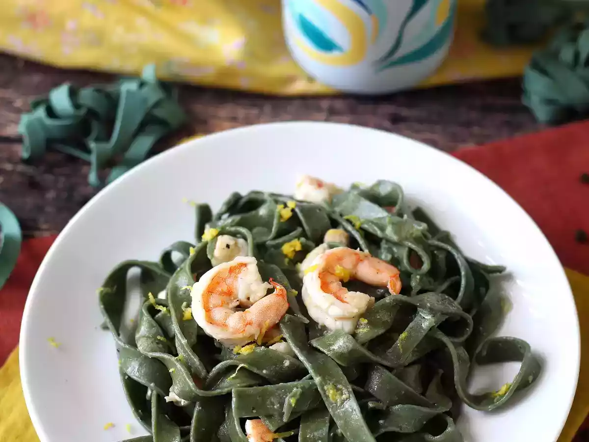 Spirulina pasta met garnalen en citroen: een voedzaam voorgerecht met een unieke smaak - foto 2