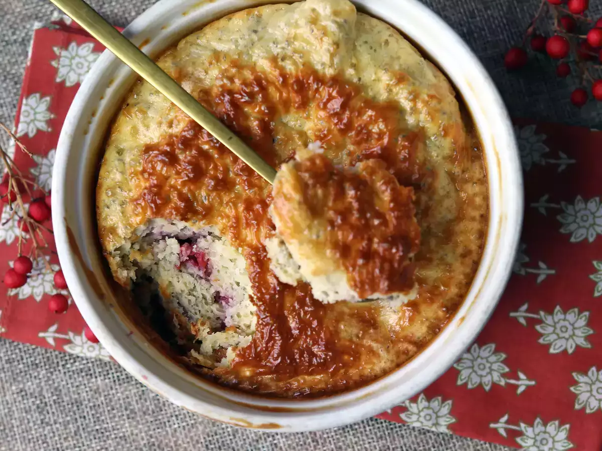 Supereenvoudige eiwitcake met rood fruit - foto 3