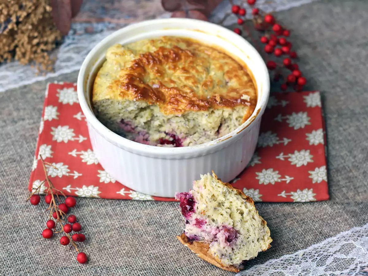 Supereenvoudige eiwitcake met rood fruit - foto 5