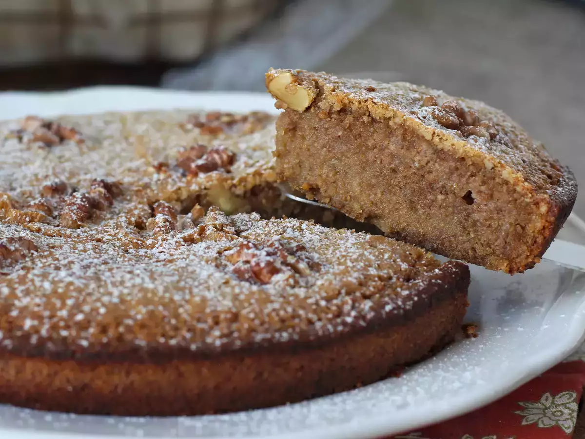 Supermakkelijke walnotencake met slechts 4 ingrediënten