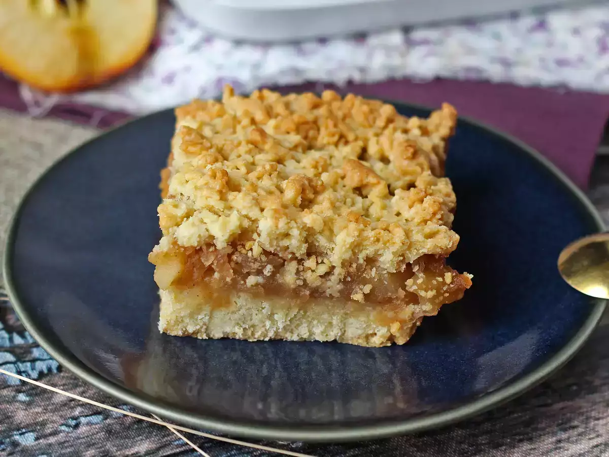 Szarlotka: Poolse appeltaart met een knapperige topping - foto 7