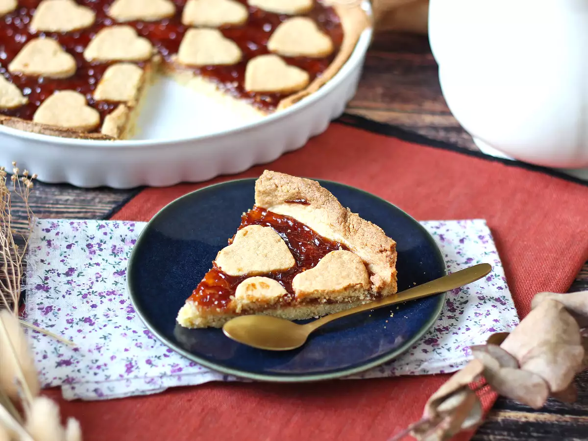 Taart met aardbeienjam: klassiek korstdeegrecept (ook hartjes) - foto 4