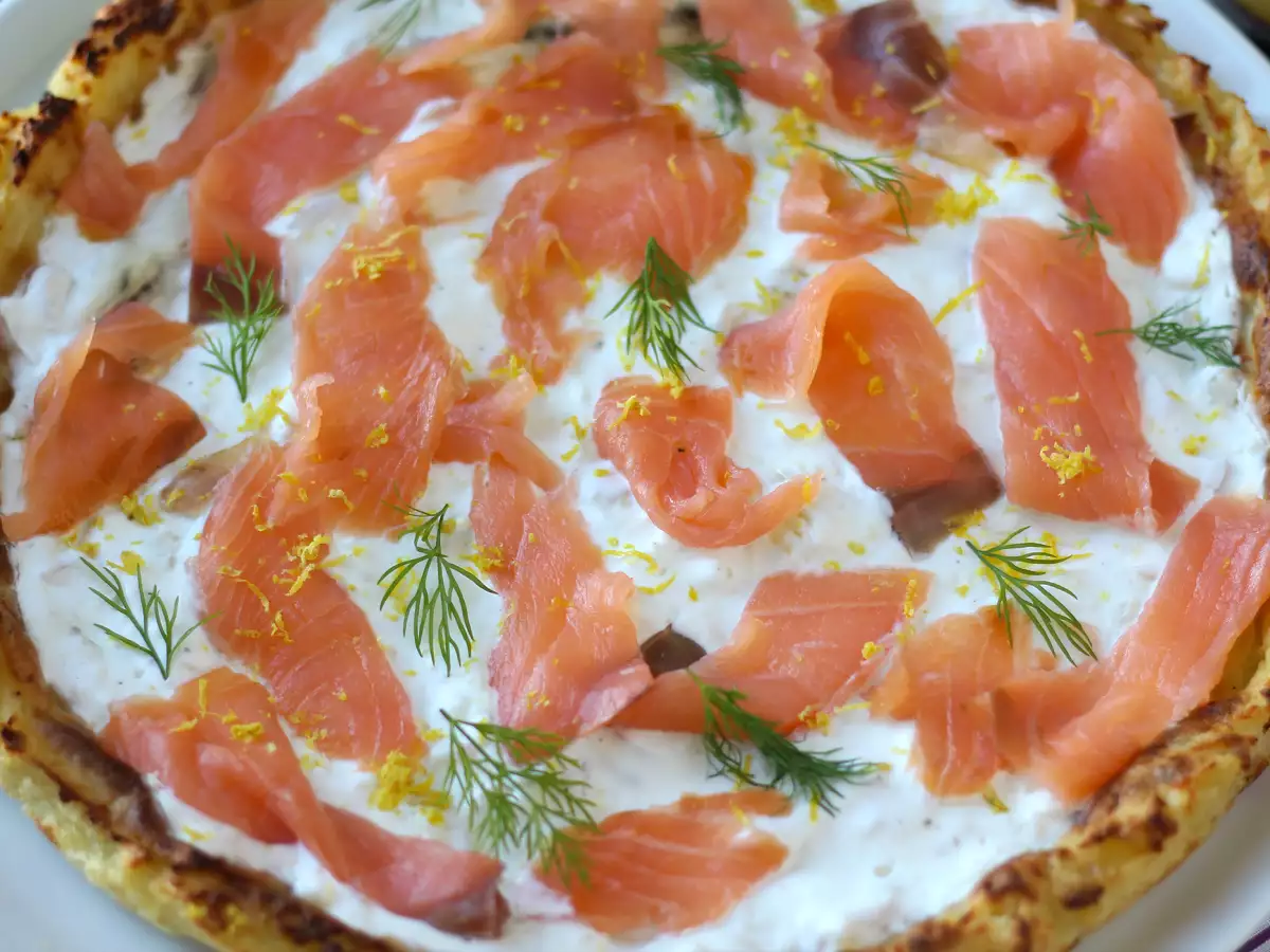 Taart met gerookte zalm en aardappelbodem - foto 4