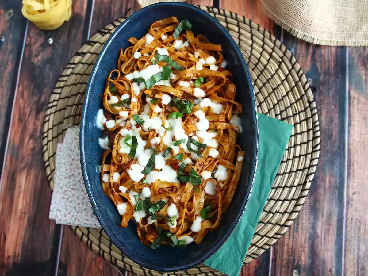 Tagliatelle al forno, het antiverspillingsrecept om restjes pasta te gebruiken - foto 3