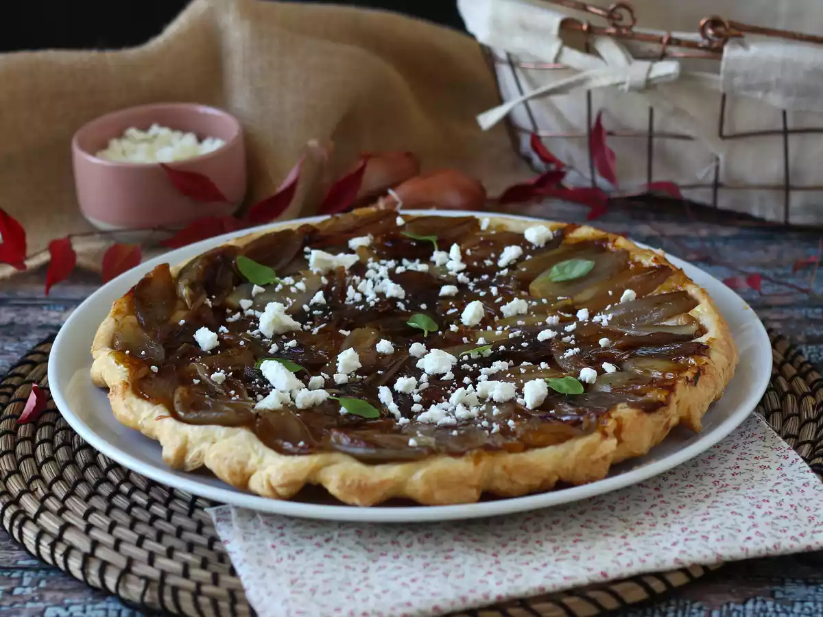 Tarte tatin met sjalotten en feta, de onweerstaanbare hartige versie! - foto 6