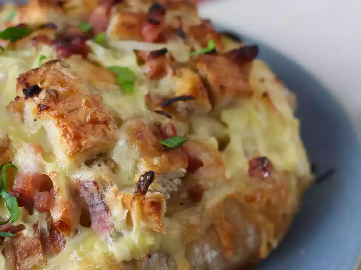 Tartiflette-stijl gevuld egelbrood - foto 3