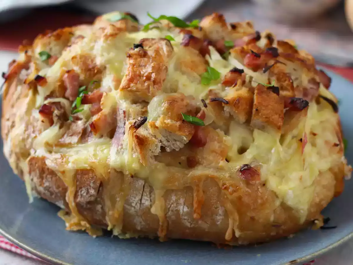 Tartiflette-stijl gevuld egelbrood - foto 5