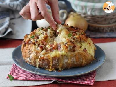 Tartiflette-stijl gevuld egelbrood