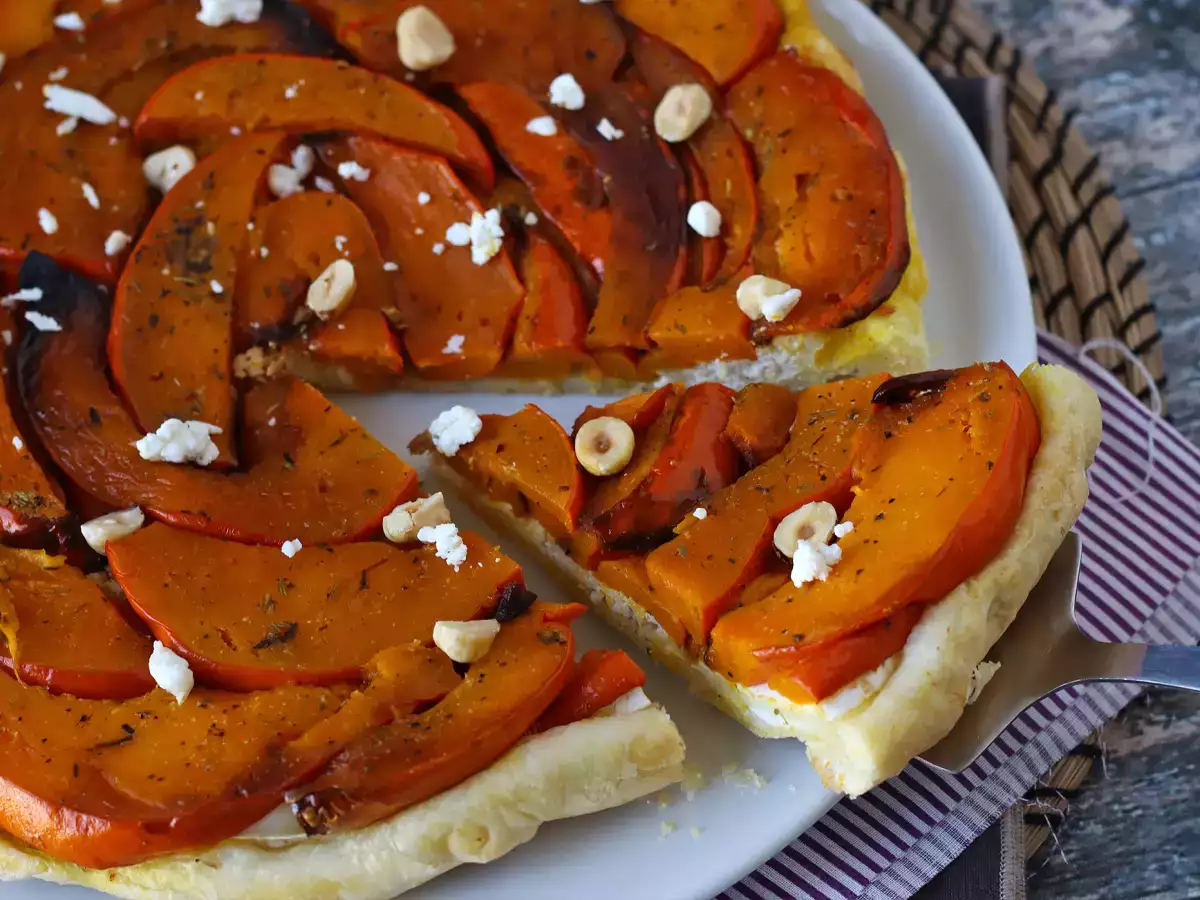 Tatin van kastanjepompoen met geitenkaas en honing - foto 4