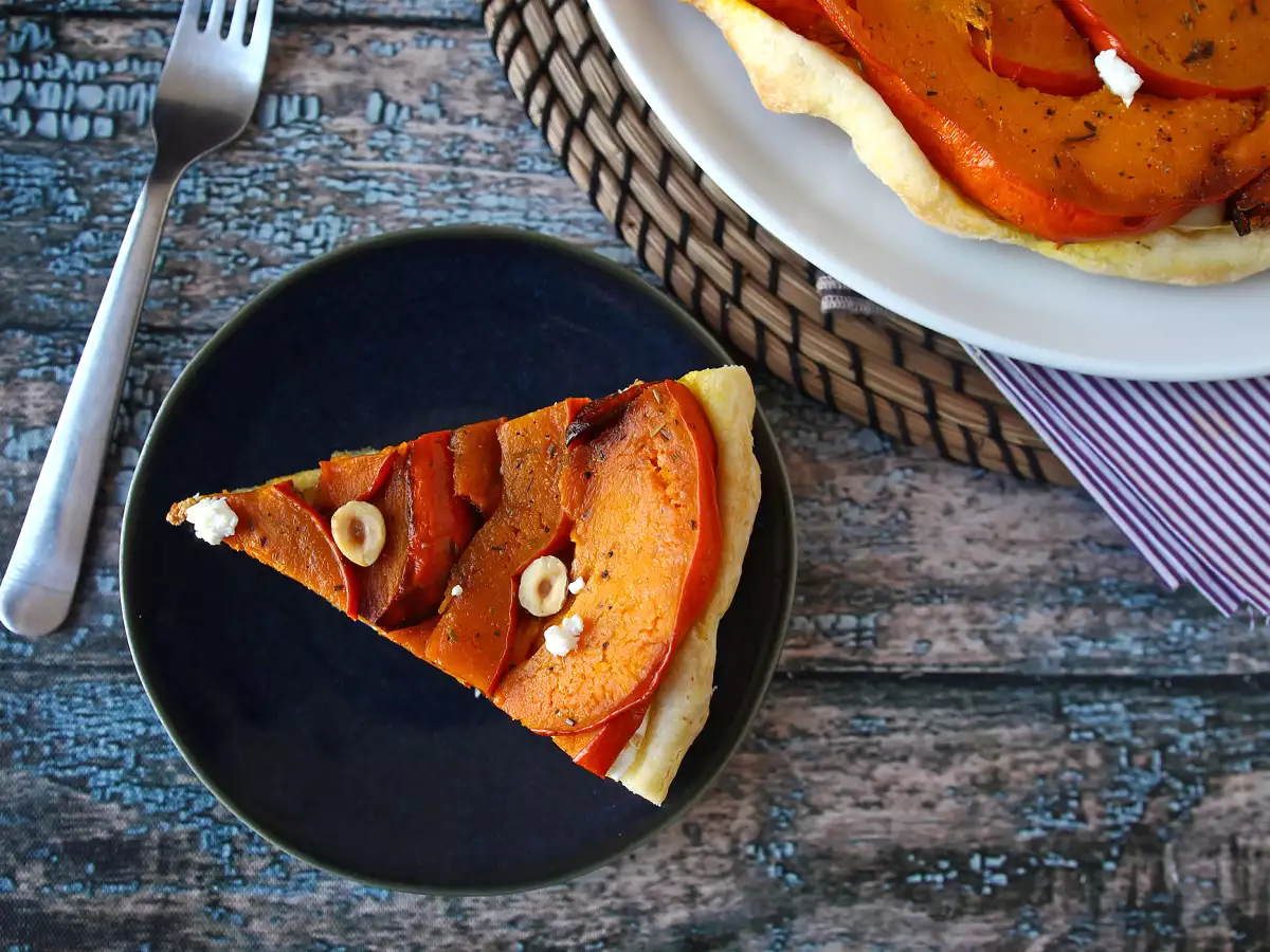 Tatin van kastanjepompoen met geitenkaas en honing - foto 8