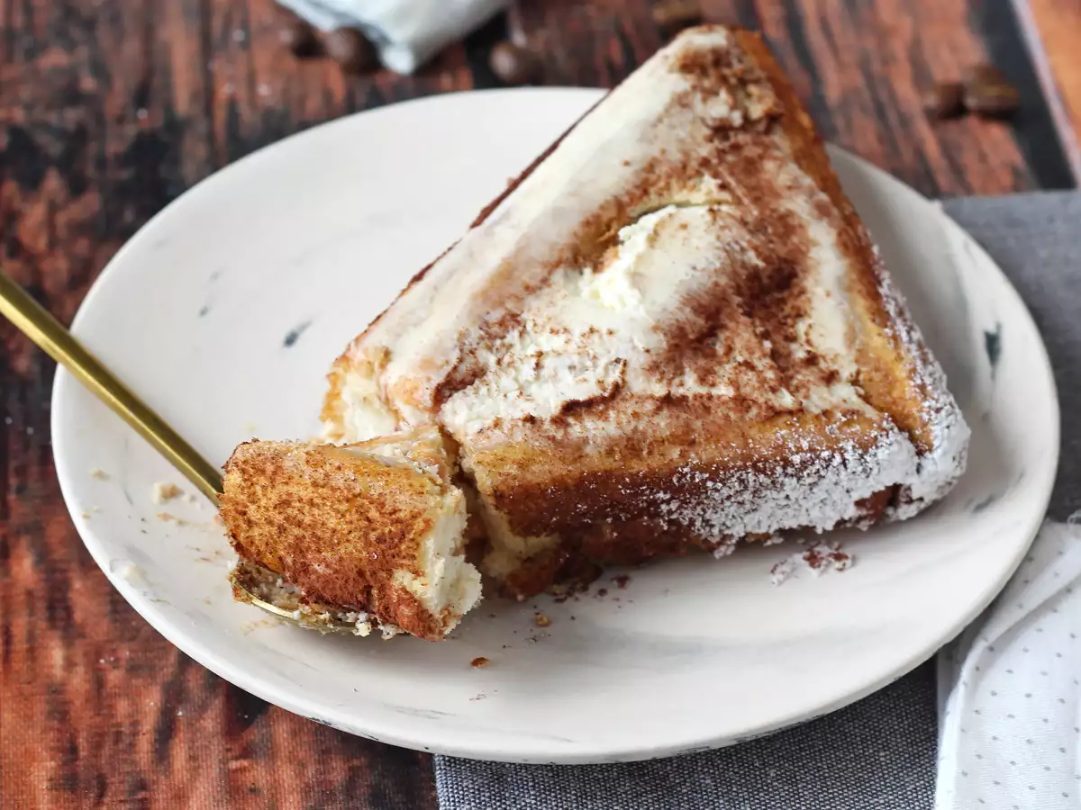 Tiramisu-kerststronk in de vorm van een chalet, zonder bakvorm, voor koffieliefhebbers - foto 6