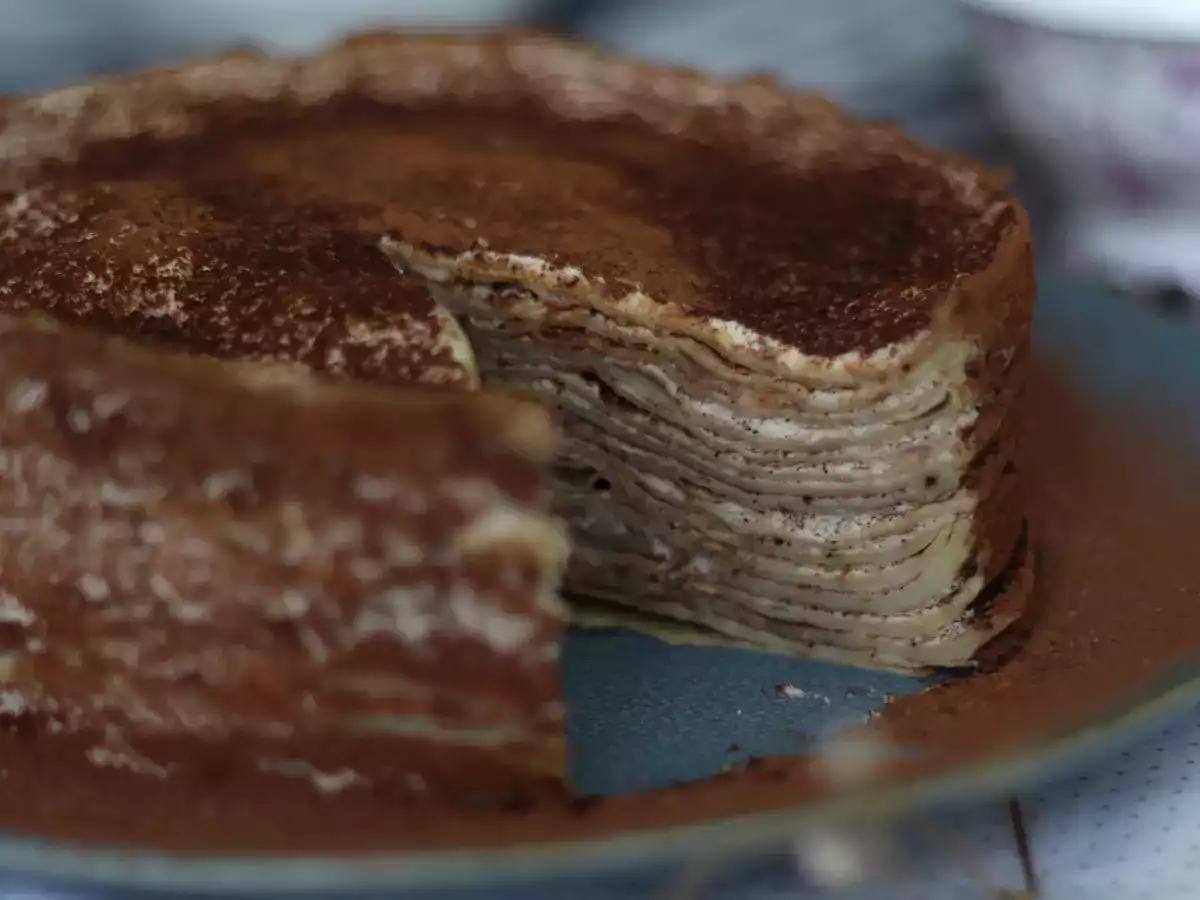 Tiramisu-pannenkoekentaart met koffie en cacao - foto 3