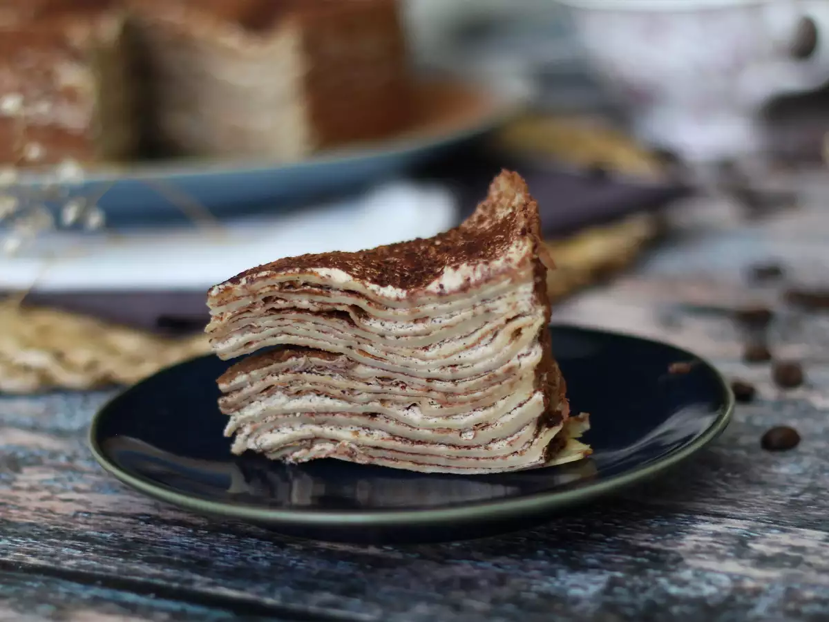 Tiramisu-pannenkoekentaart met koffie en cacao - foto 6