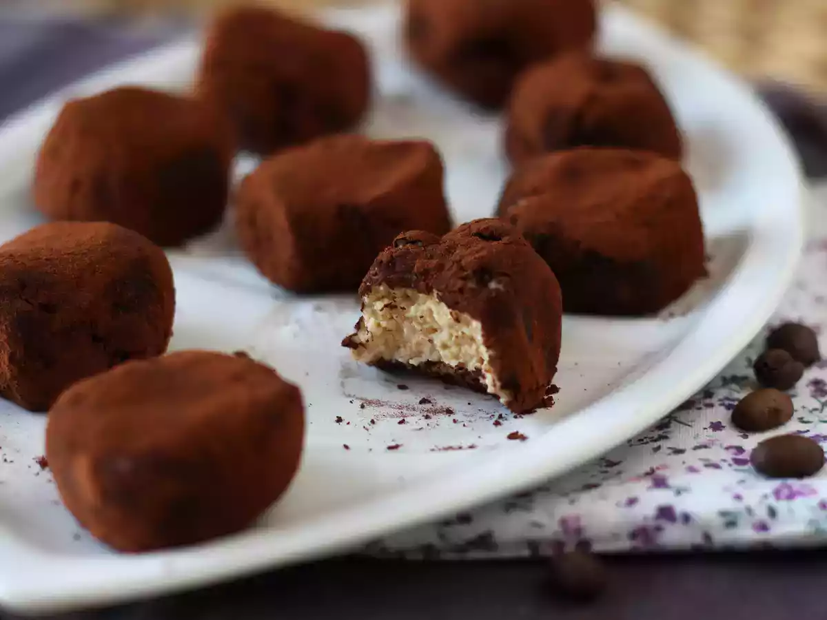 Tiramisu-rochers, het perfecte Italiaanse dessert in miniporties voor bij de koffie! - foto 4